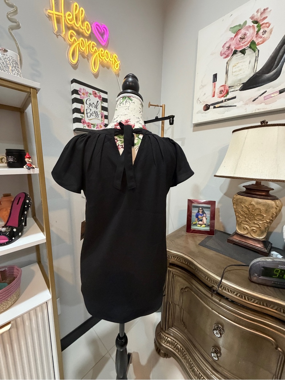 LC Lauren Conrad Black Short-Sleeve Smocked-Neck Blouse - Picture 14 of 14